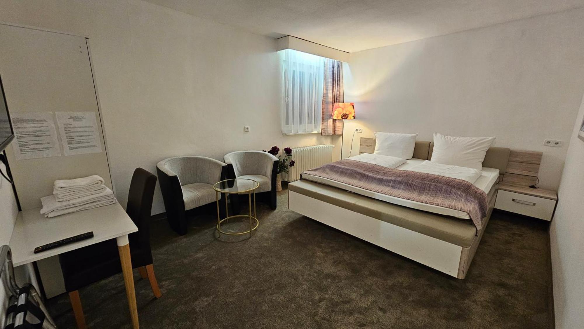 Hotel Koelner Hof มึลไฮม์ อันแดร์ รัวร์ ภายนอก รูปภาพ