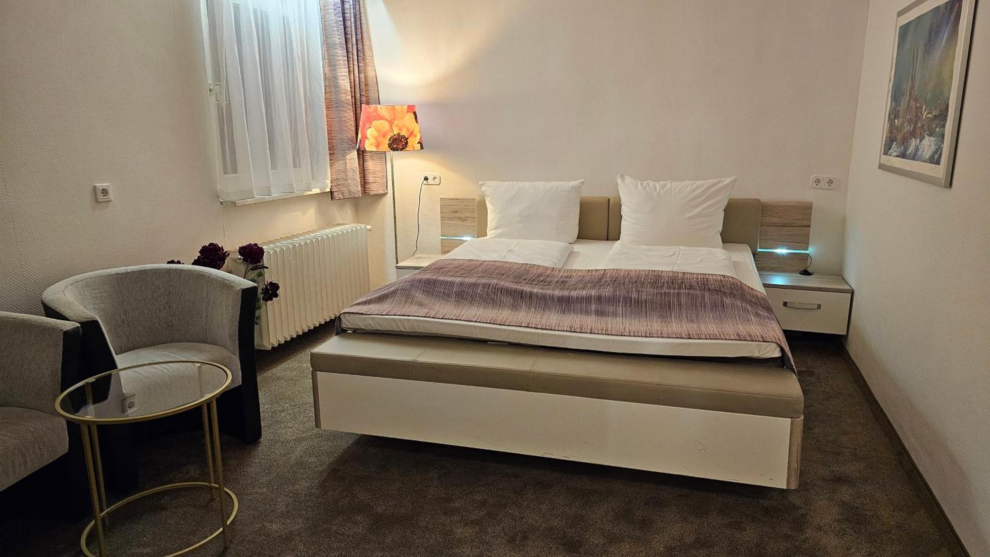 Hotel Koelner Hof มึลไฮม์ อันแดร์ รัวร์ ภายนอก รูปภาพ