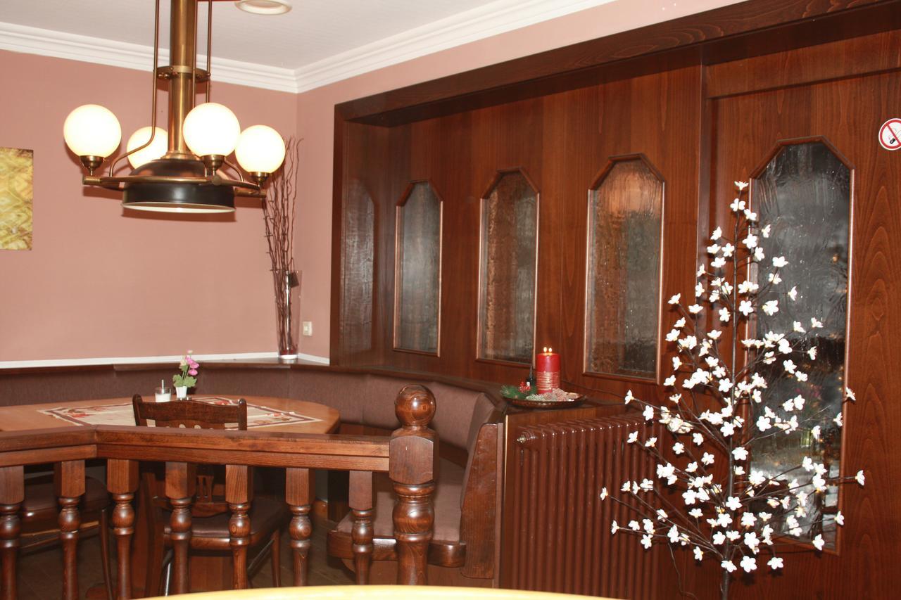 Hotel Koelner Hof มึลไฮม์ อันแดร์ รัวร์ ภายนอก รูปภาพ