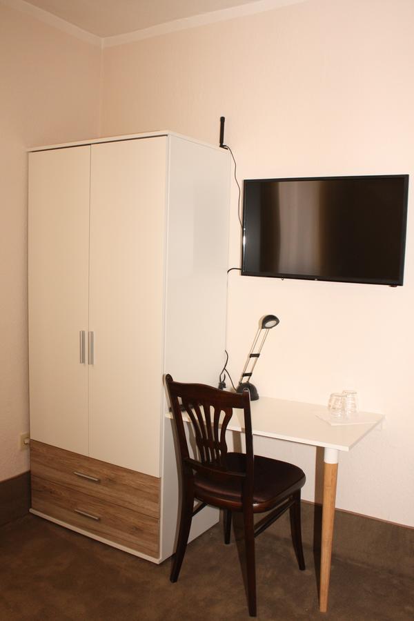Hotel Koelner Hof มึลไฮม์ อันแดร์ รัวร์ ภายนอก รูปภาพ